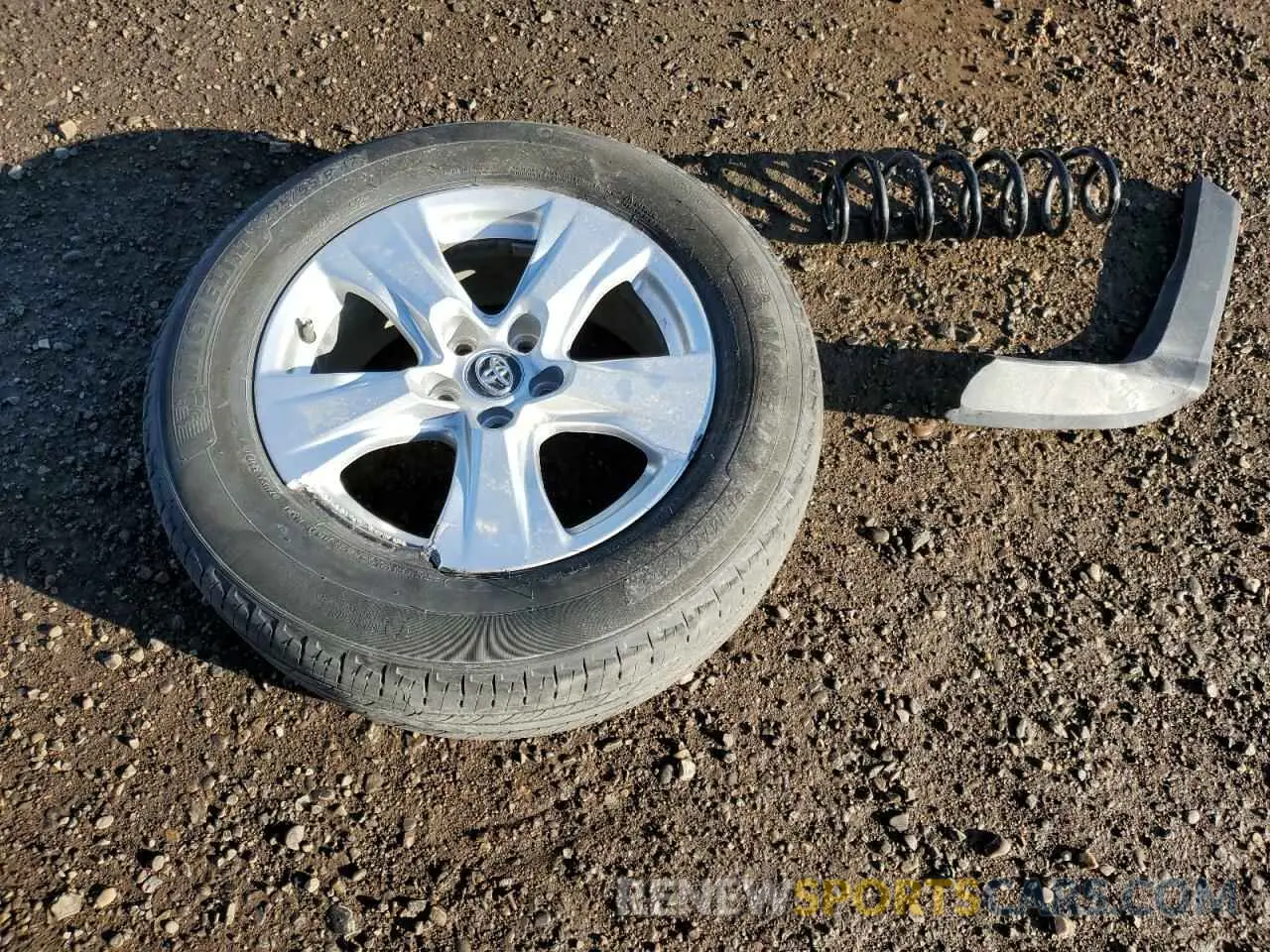 13 Photograph of a damaged car 2T3R1RFV8KC046977 TOYOTA RAV4 2019