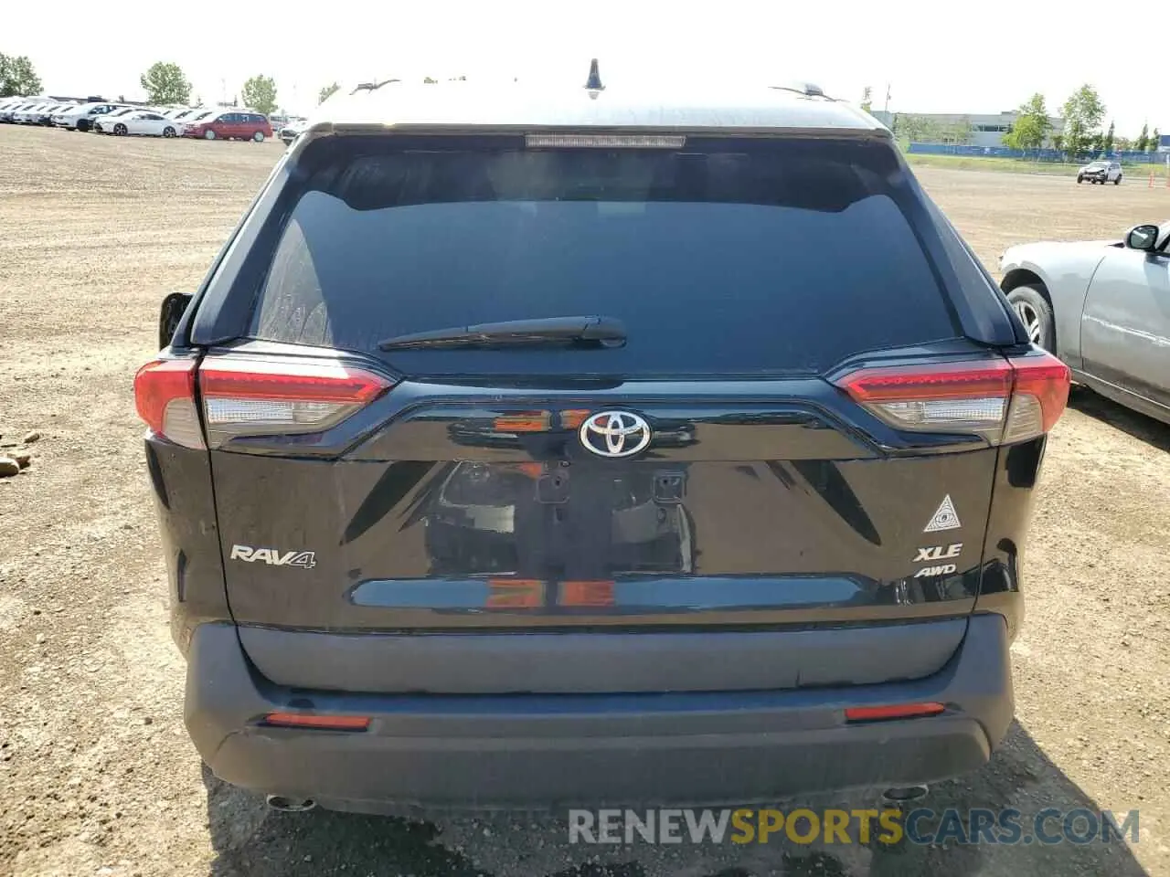 6 Photograph of a damaged car 2T3R1RFV8KC046977 TOYOTA RAV4 2019
