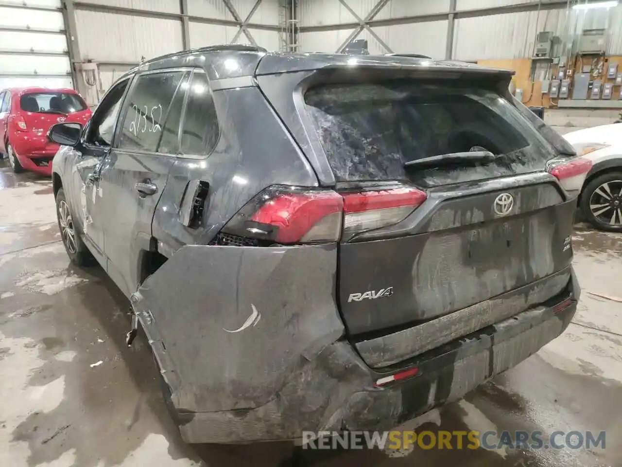 3 Photograph of a damaged car 2T3R1RFV8KW082151 TOYOTA RAV4 2019