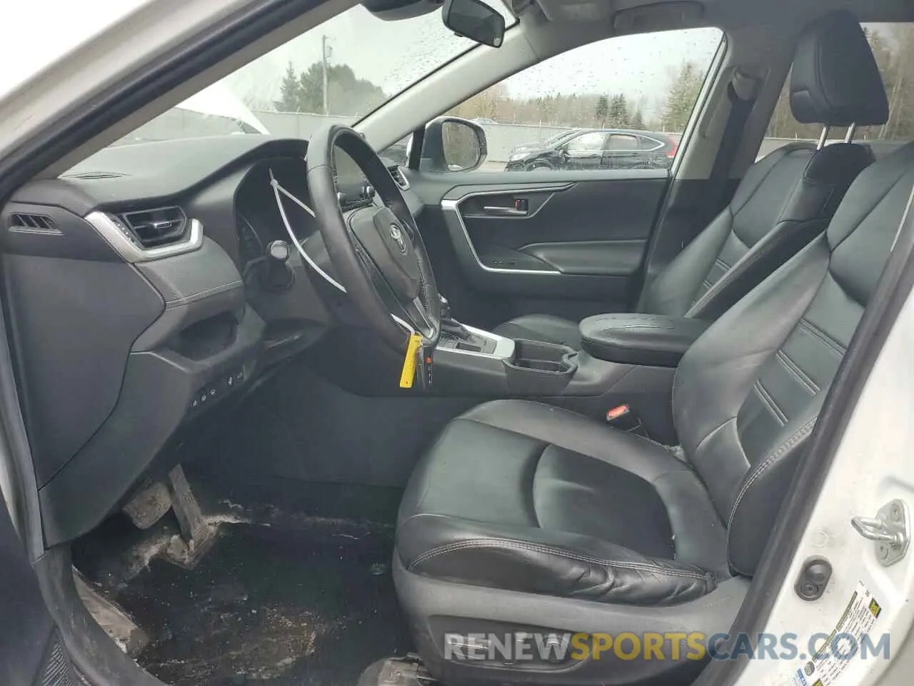 7 Photograph of a damaged car 2T3R1RFV9KW040491 TOYOTA RAV4 2019