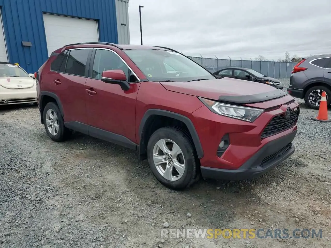4 Photograph of a damaged car 2T3R1RFV9KW043939 TOYOTA RAV4 2019