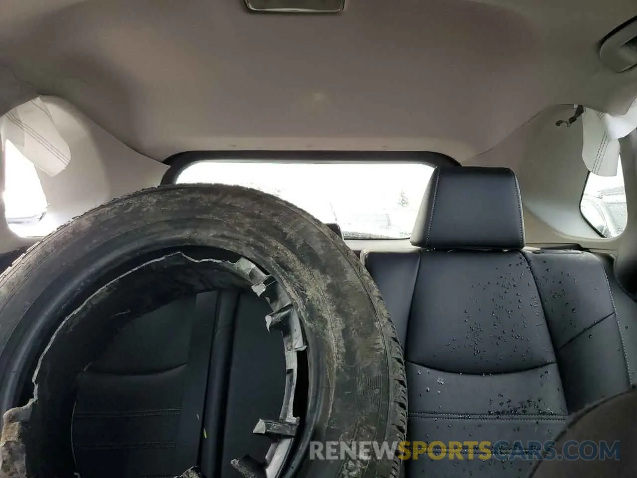10 Photograph of a damaged car 2T3R1RFVXKC047595 TOYOTA RAV4 2019