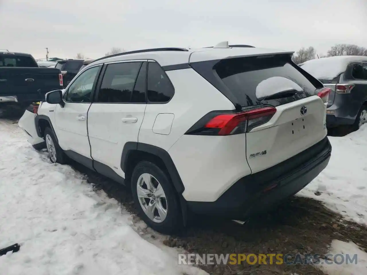 3 Photograph of a damaged car 2T3RWRFV0KW039473 TOYOTA RAV4 2019