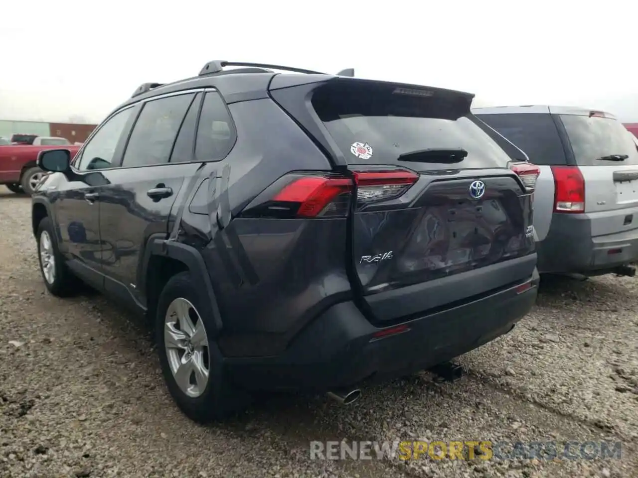 3 Photograph of a damaged car 2T3RWRFV1KW016137 TOYOTA RAV4 2019