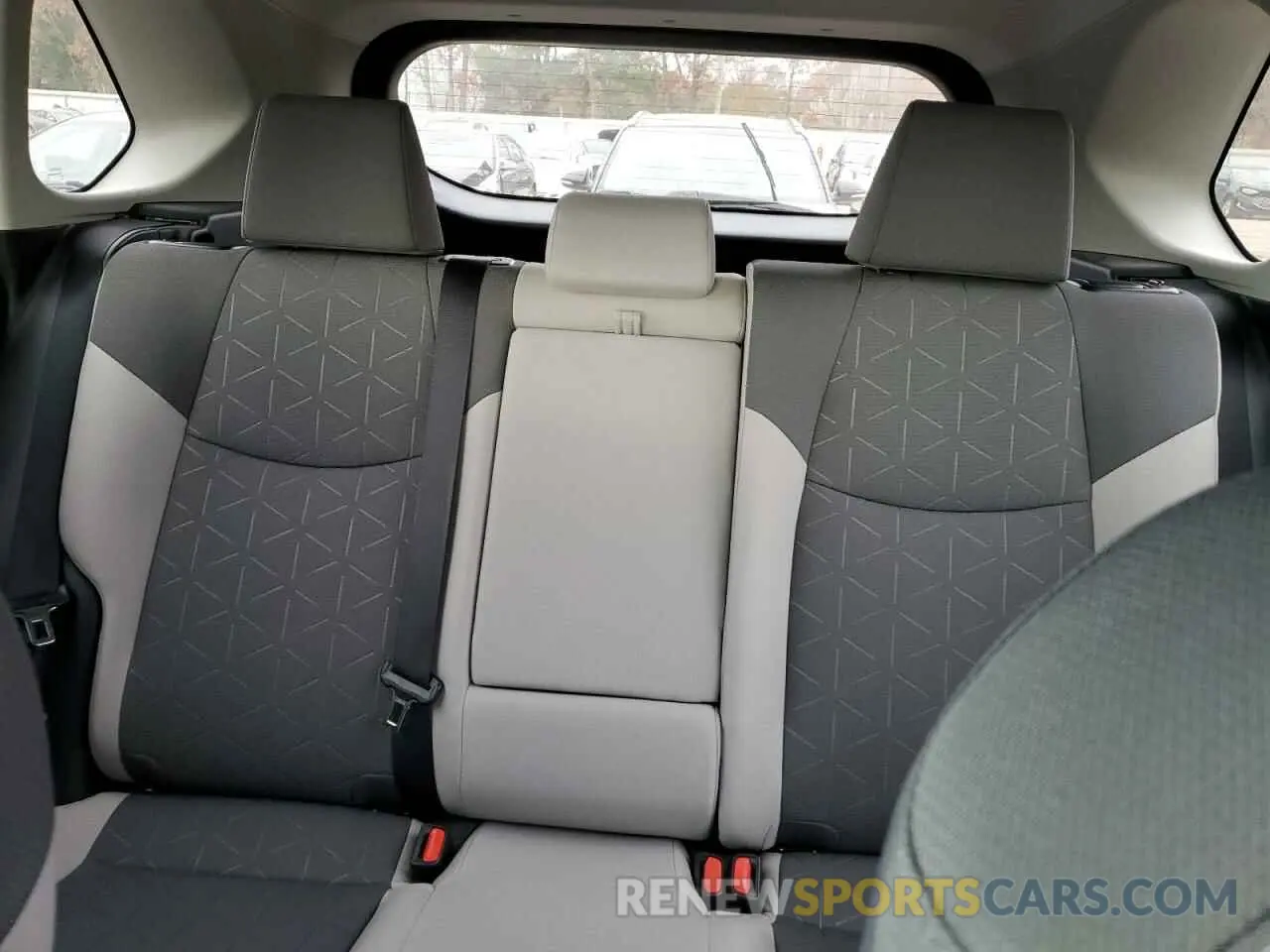 10 Photograph of a damaged car 2T3RWRFV1KW021337 TOYOTA RAV4 2019