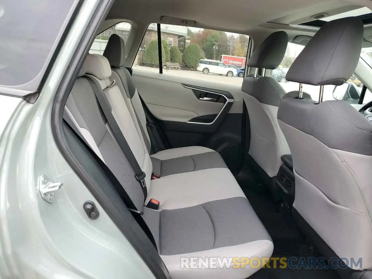 11 Photograph of a damaged car 2T3RWRFV1KW021337 TOYOTA RAV4 2019