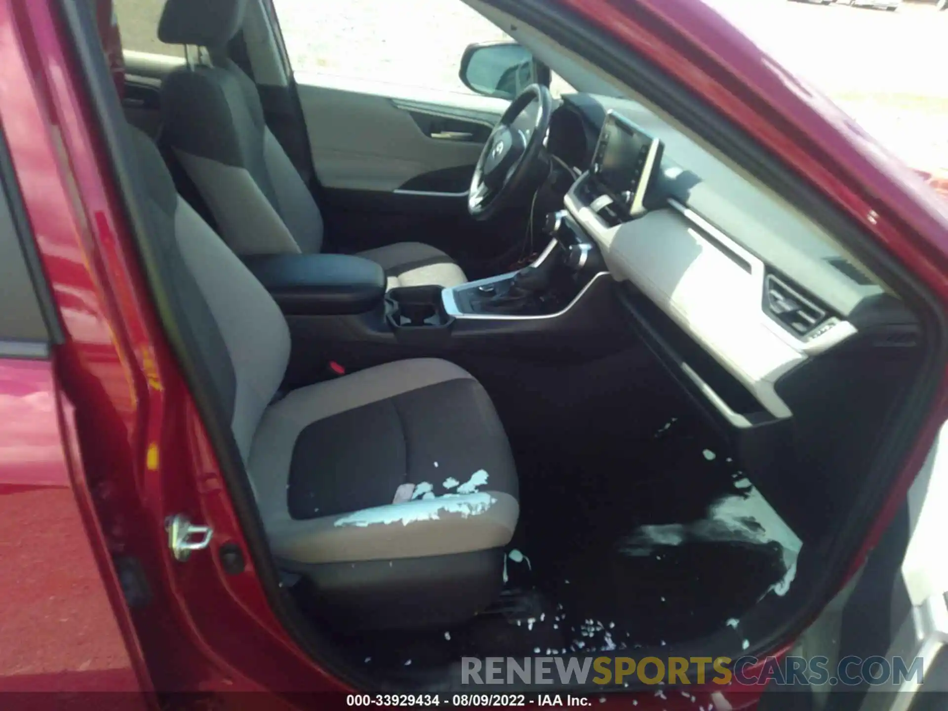 5 Photograph of a damaged car 2T3RWRFV1KW025081 TOYOTA RAV4 2019