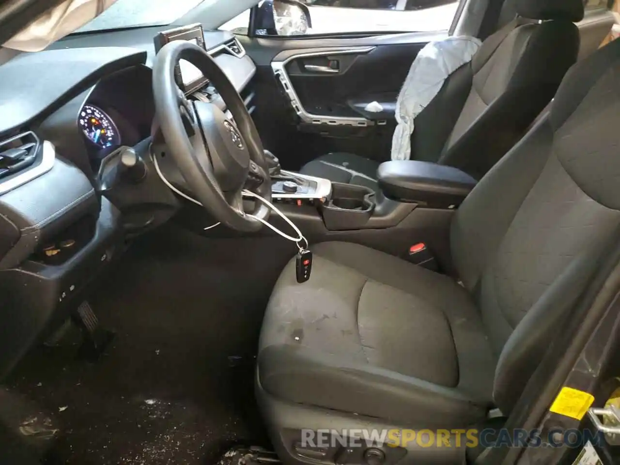 7 Photograph of a damaged car 2T3RWRFV1KW026070 TOYOTA RAV4 2019