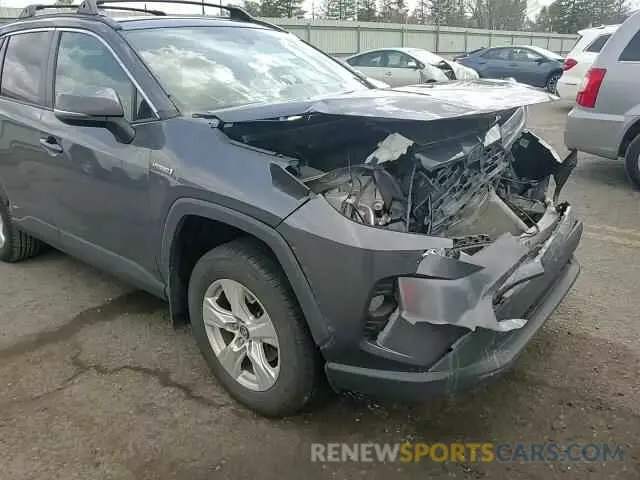 10 Photograph of a damaged car 2T3RWRFV1KW034816 TOYOTA RAV4 2019