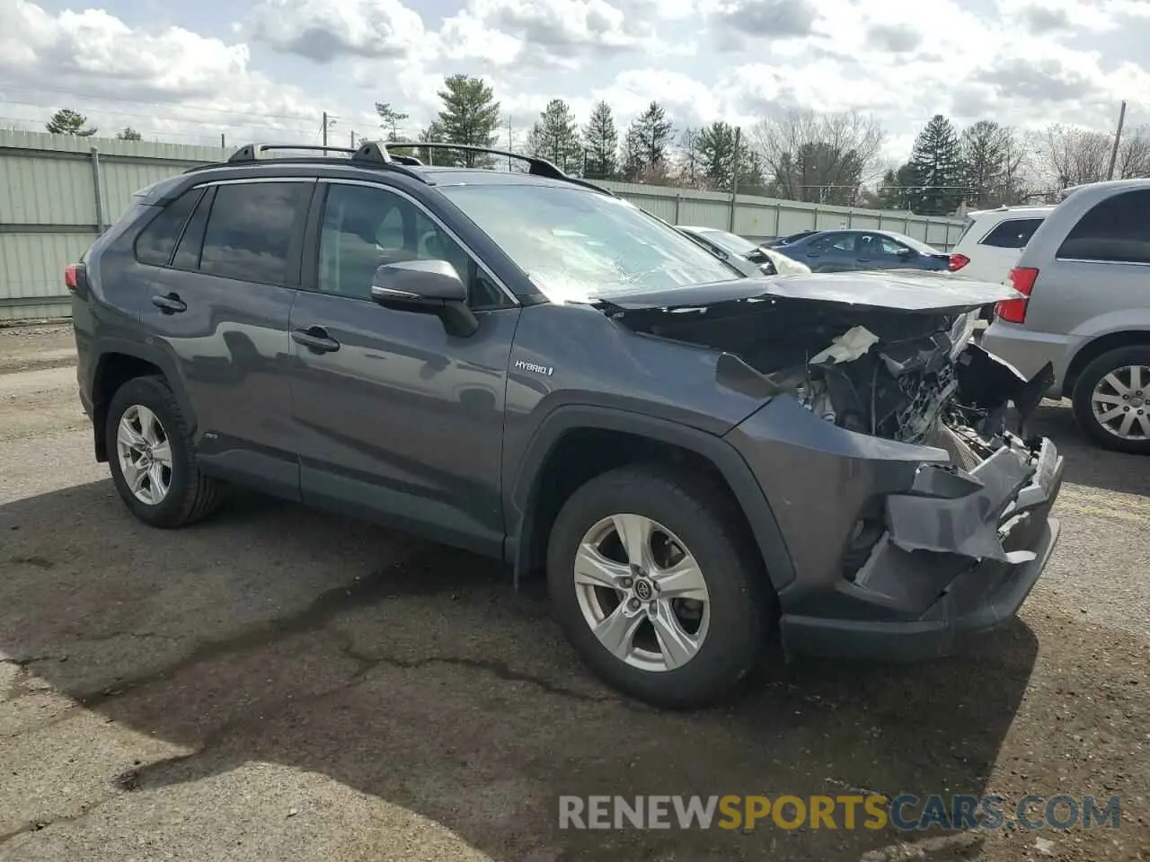 4 Photograph of a damaged car 2T3RWRFV1KW034816 TOYOTA RAV4 2019