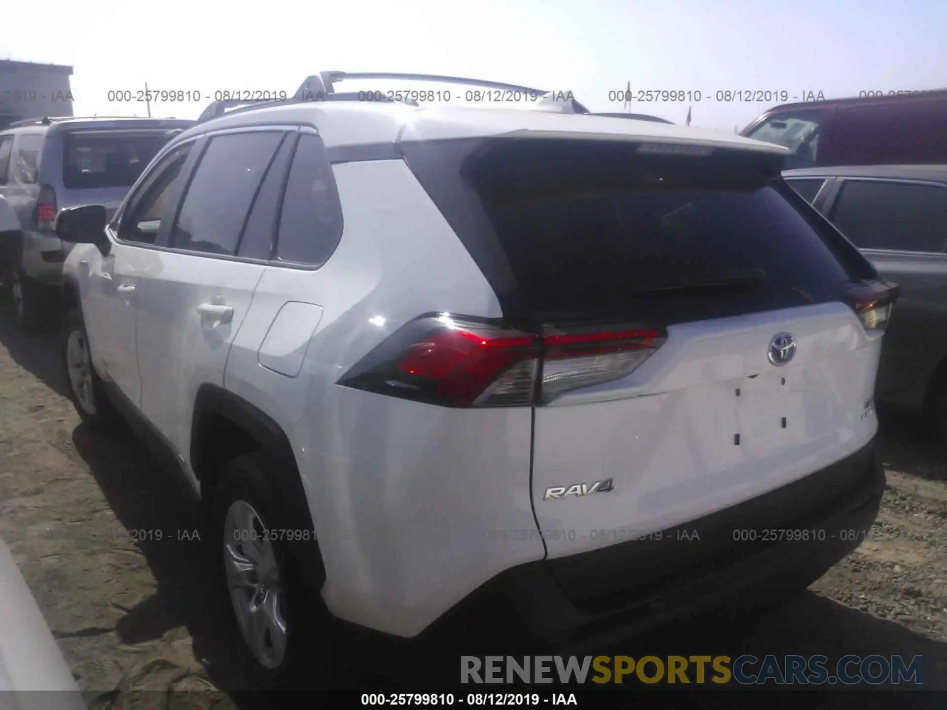 3 Photograph of a damaged car 2T3RWRFV2KW020326 TOYOTA RAV4 2019