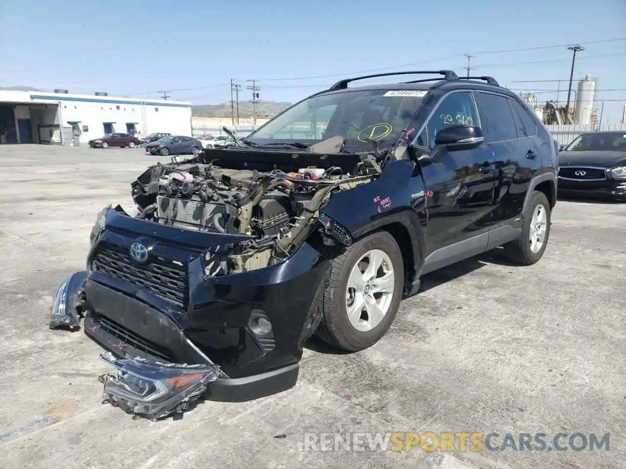 2 Photograph of a damaged car 2T3RWRFV2KW041709 TOYOTA RAV4 2019