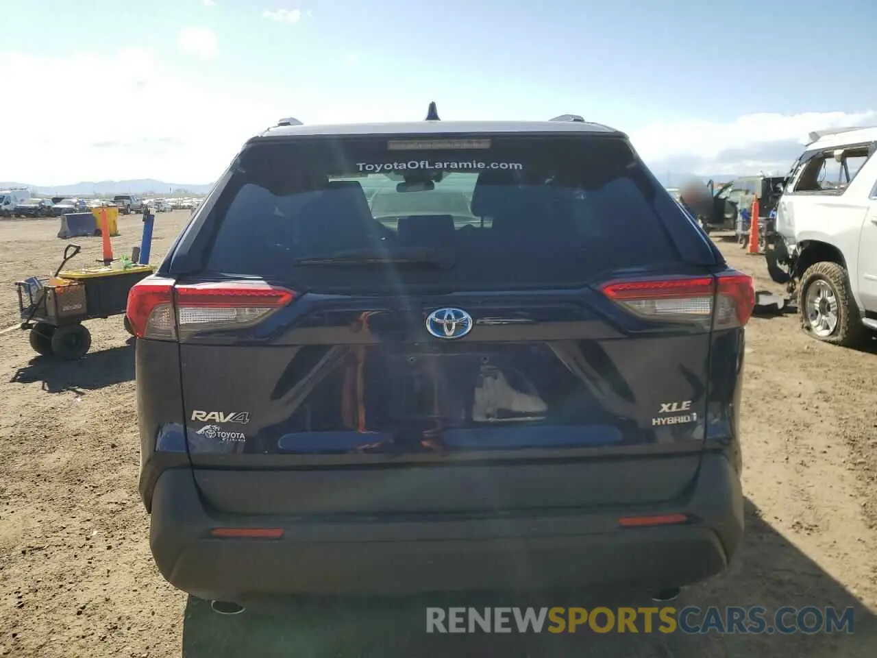 6 Photograph of a damaged car 2T3RWRFV3KW030668 TOYOTA RAV4 2019