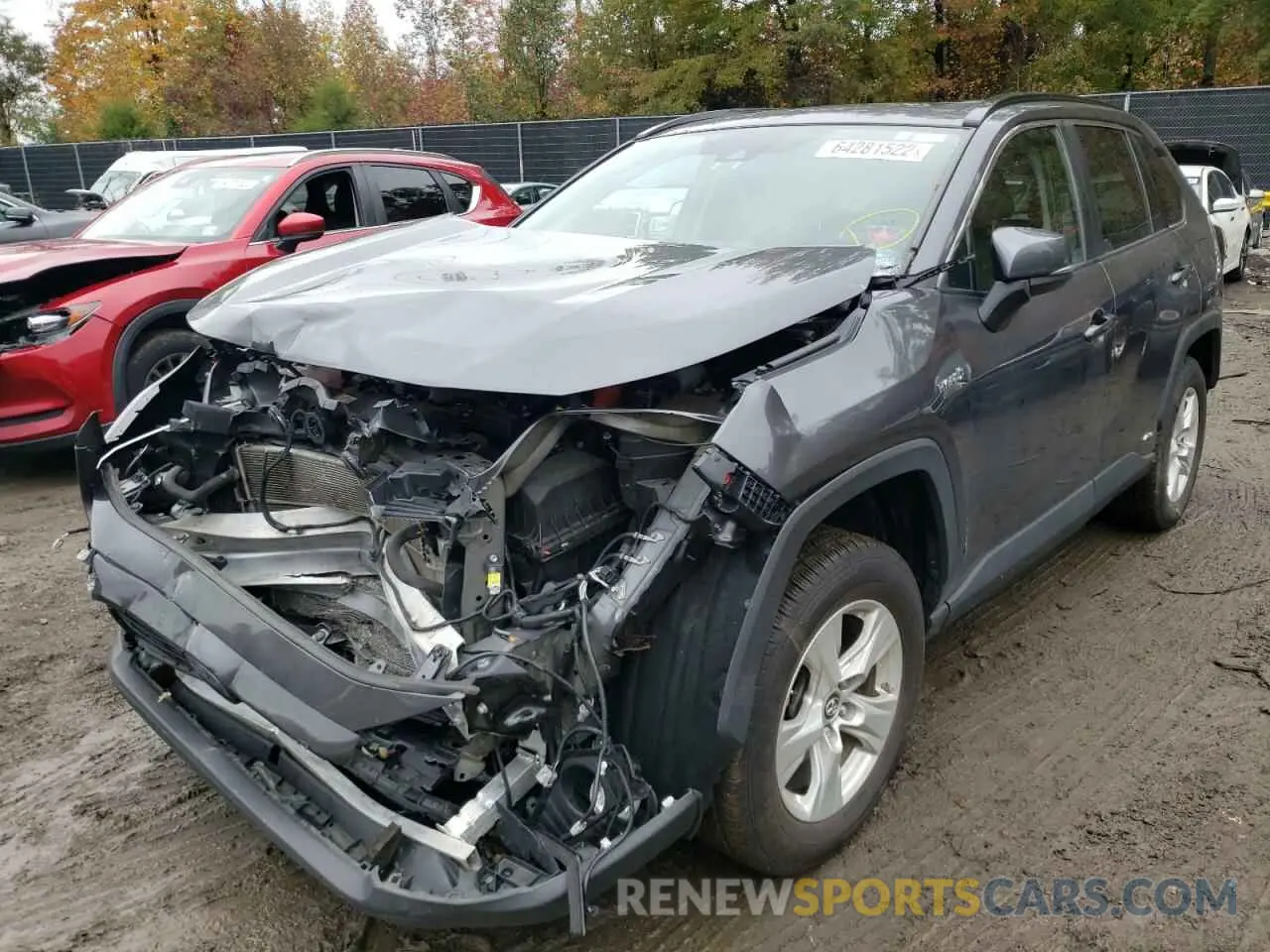 2 Photograph of a damaged car 2T3RWRFV3KW031528 TOYOTA RAV4 2019