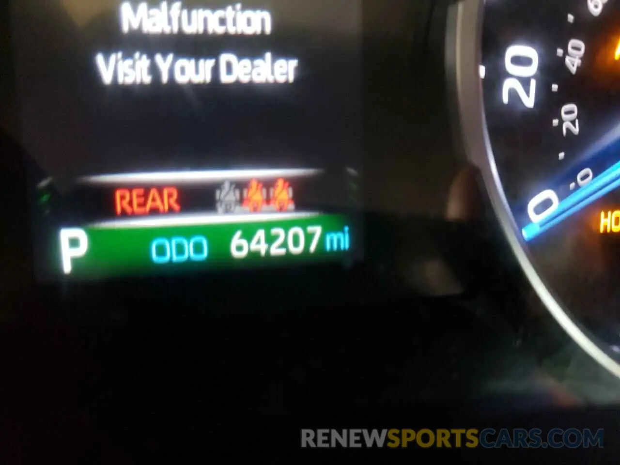 8 Photograph of a damaged car 2T3RWRFV3KW031528 TOYOTA RAV4 2019