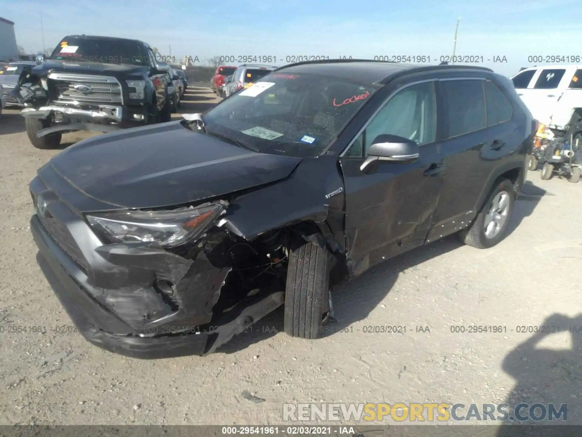 2 Photograph of a damaged car 2T3RWRFV3KW036311 TOYOTA RAV4 2019