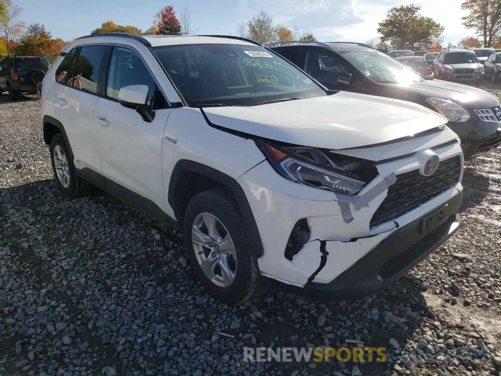 1 Photograph of a damaged car 2T3RWRFV3KW046014 TOYOTA RAV4 2019