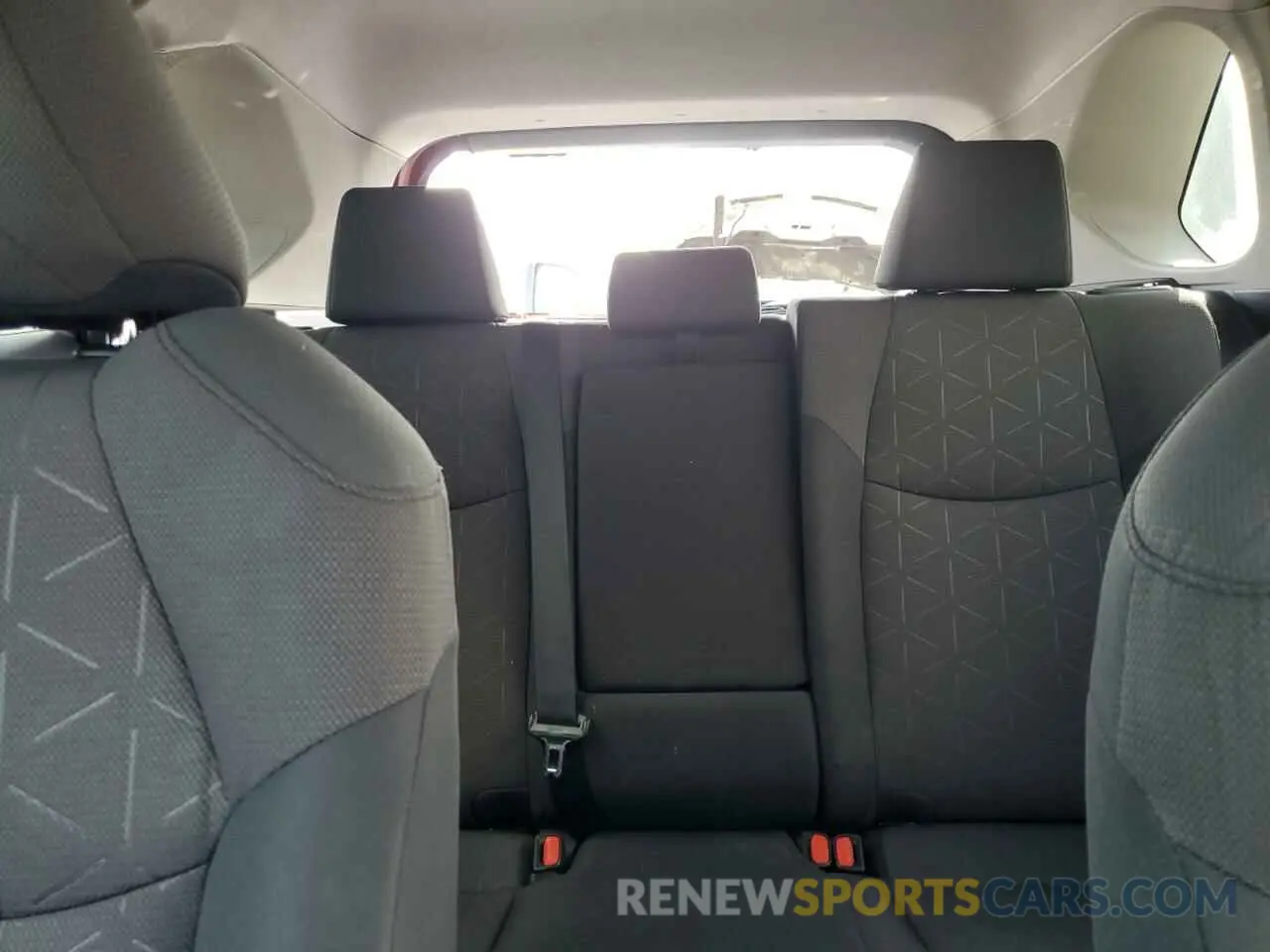 10 Photograph of a damaged car 2T3RWRFV4KW009912 TOYOTA RAV4 2019