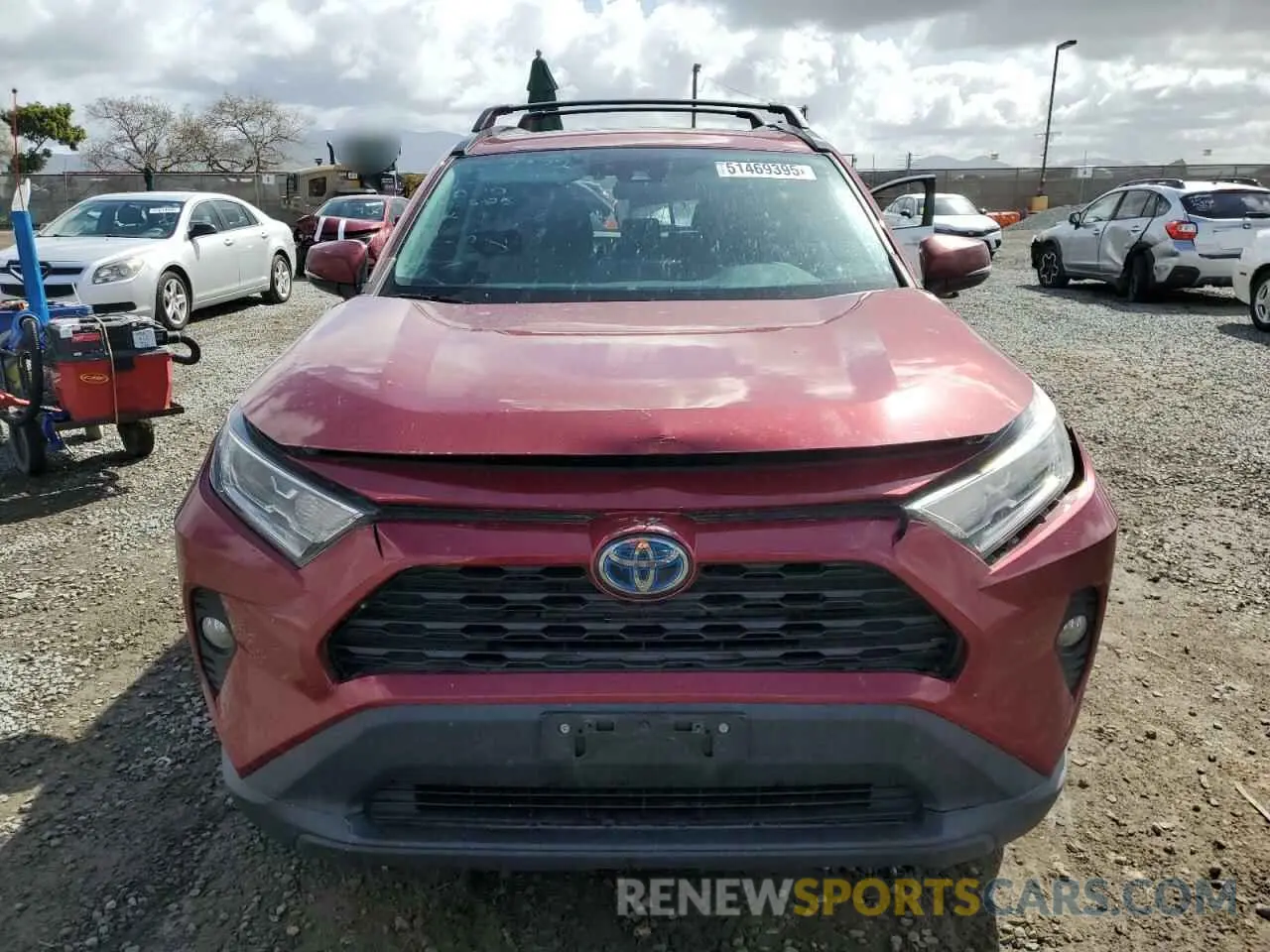 5 Photograph of a damaged car 2T3RWRFV4KW009912 TOYOTA RAV4 2019