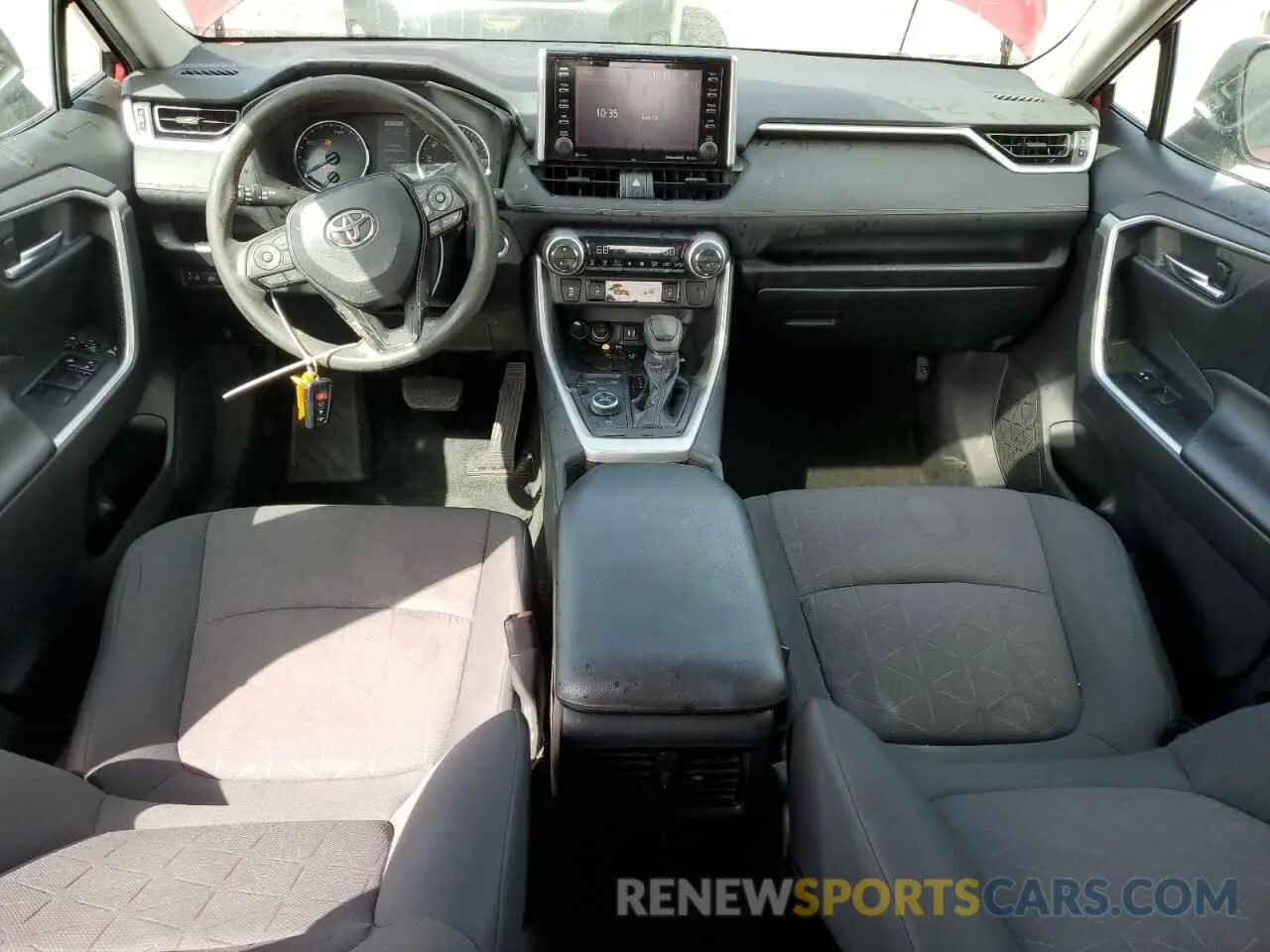 8 Photograph of a damaged car 2T3RWRFV4KW009912 TOYOTA RAV4 2019