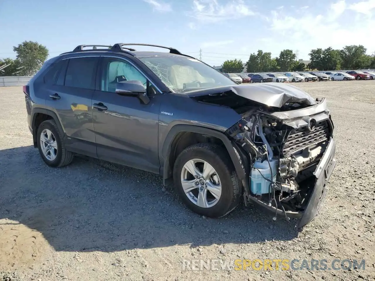 4 Photograph of a damaged car 2T3RWRFV4KW018271 TOYOTA RAV4 2019