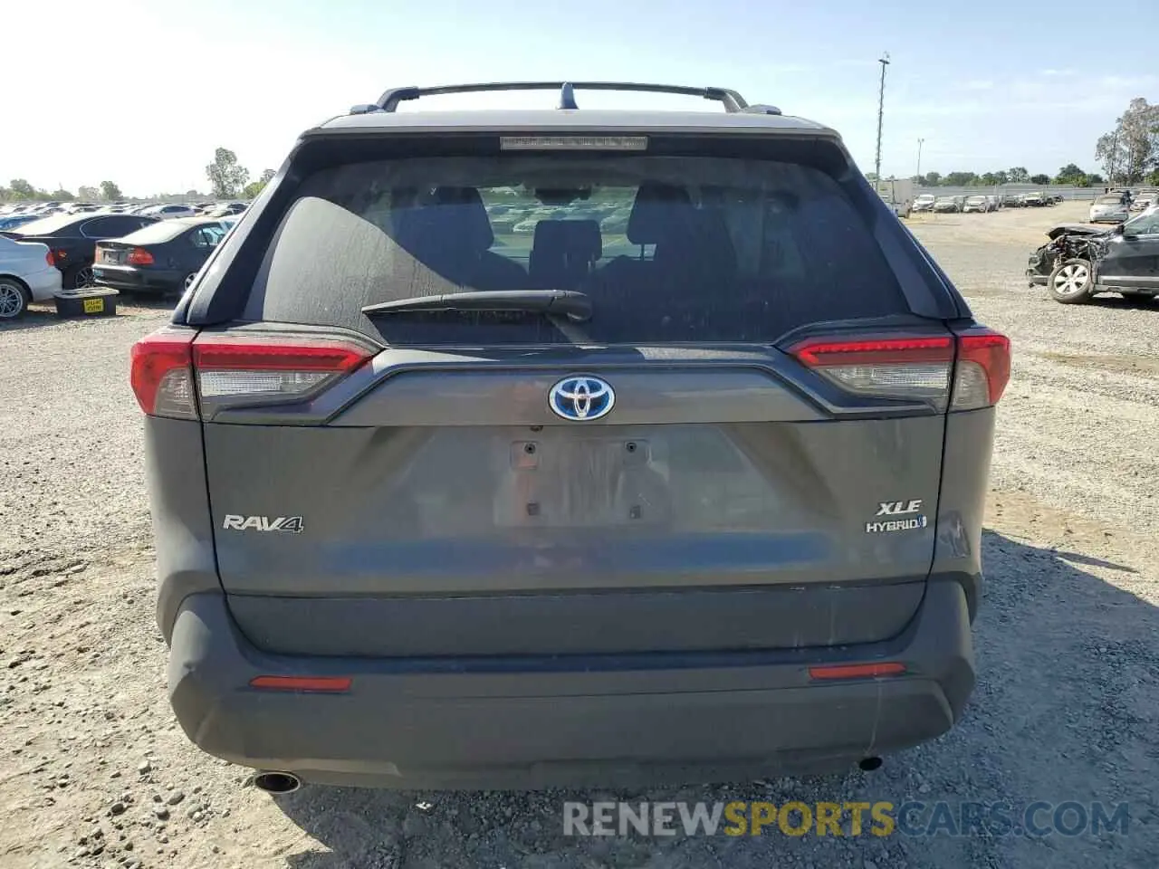 6 Photograph of a damaged car 2T3RWRFV4KW018271 TOYOTA RAV4 2019