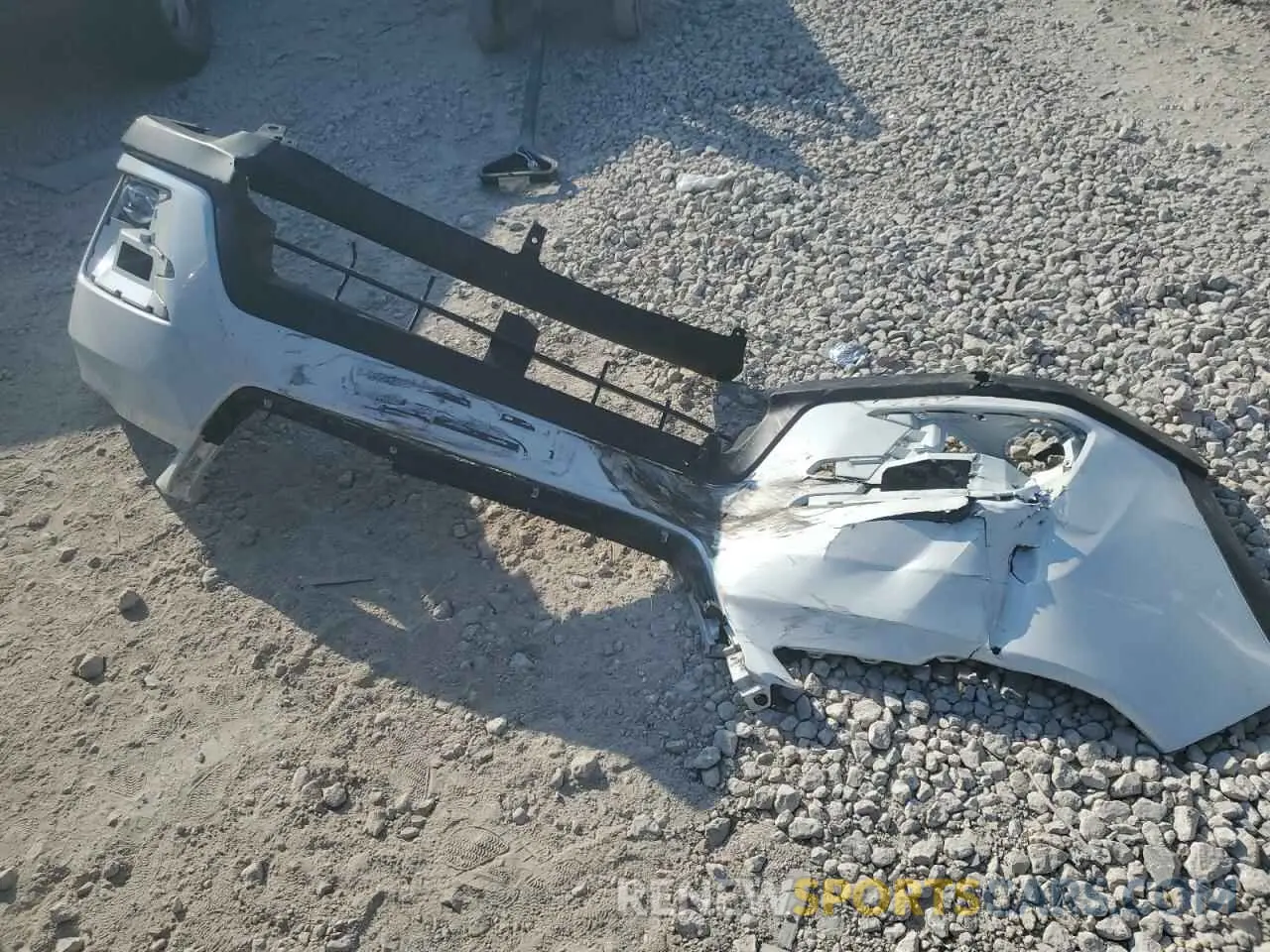 13 Photograph of a damaged car 2T3RWRFV4KW026239 TOYOTA RAV4 2019