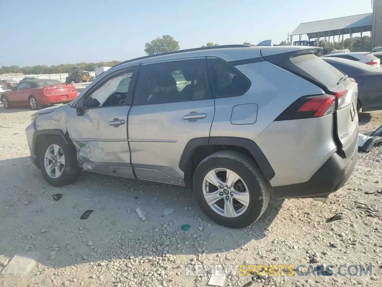 2 Photograph of a damaged car 2T3RWRFV4KW026239 TOYOTA RAV4 2019