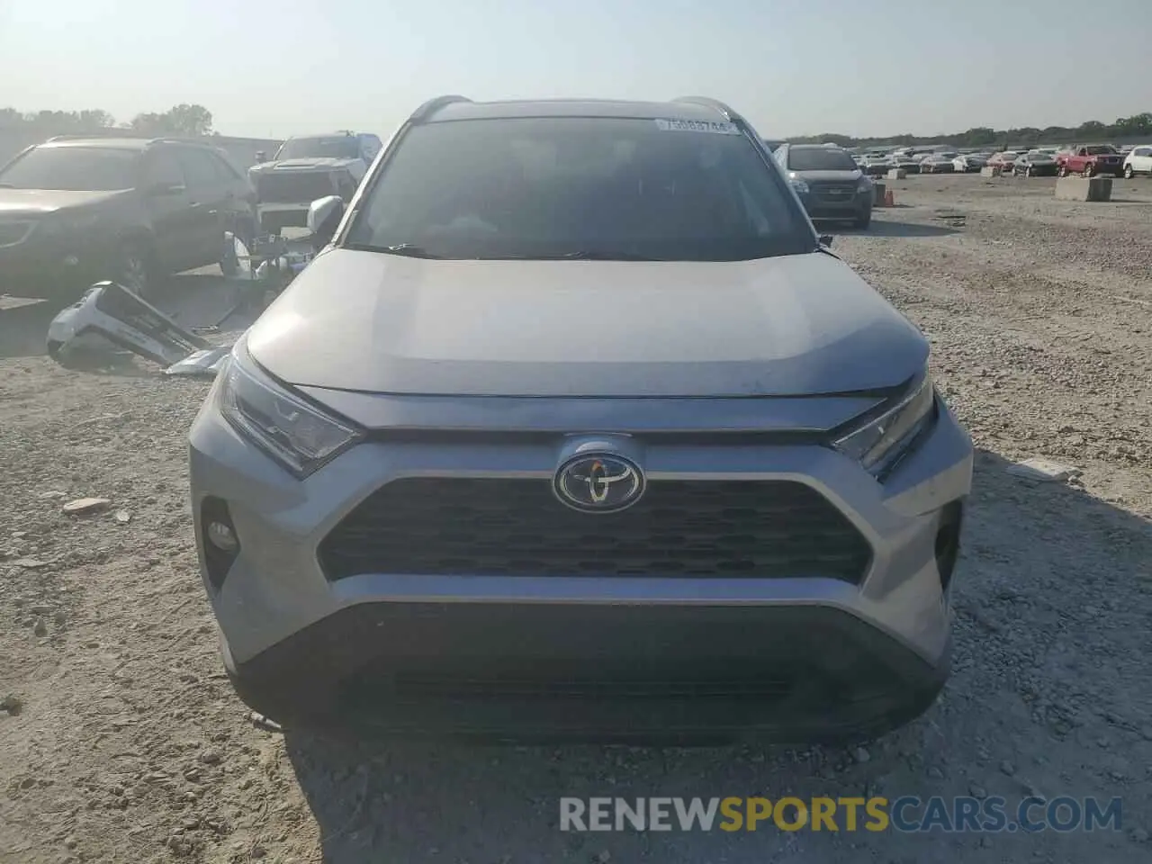 5 Photograph of a damaged car 2T3RWRFV4KW026239 TOYOTA RAV4 2019