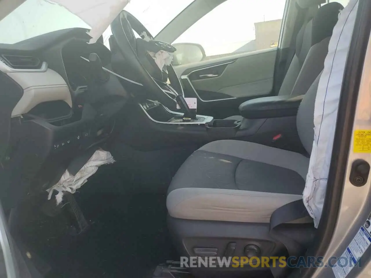 7 Photograph of a damaged car 2T3RWRFV4KW026239 TOYOTA RAV4 2019