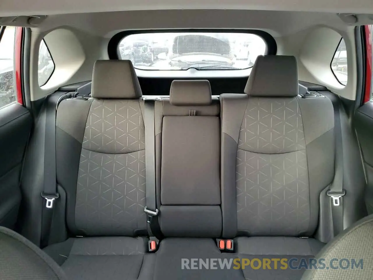 9 Photograph of a damaged car 2T3RWRFV4KW034390 TOYOTA RAV4 2019