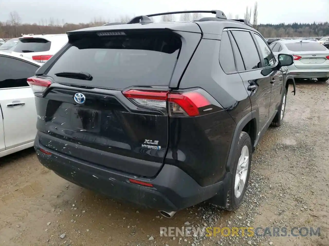 4 Photograph of a damaged car 2T3RWRFV5KW003570 TOYOTA RAV4 2019