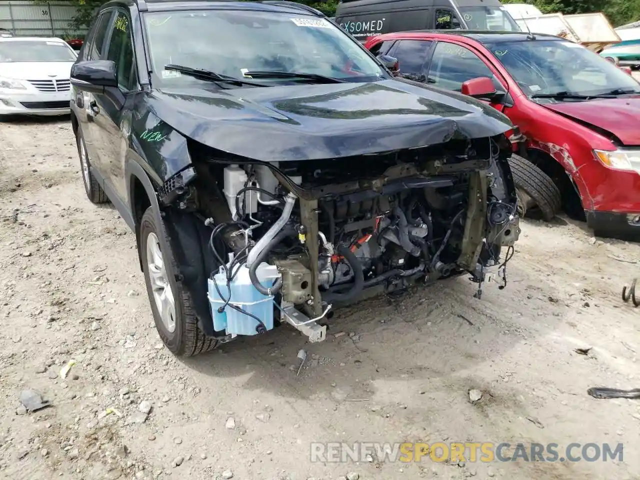 9 Photograph of a damaged car 2T3RWRFV5KW031174 TOYOTA RAV4 2019