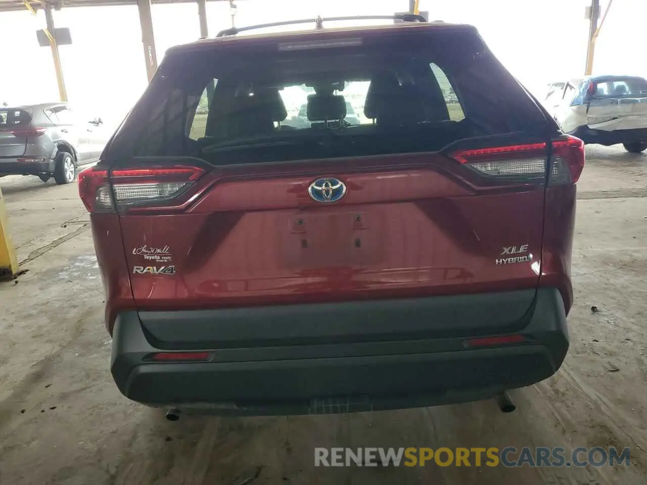 6 Photograph of a damaged car 2T3RWRFV7KW018121 TOYOTA RAV4 2019