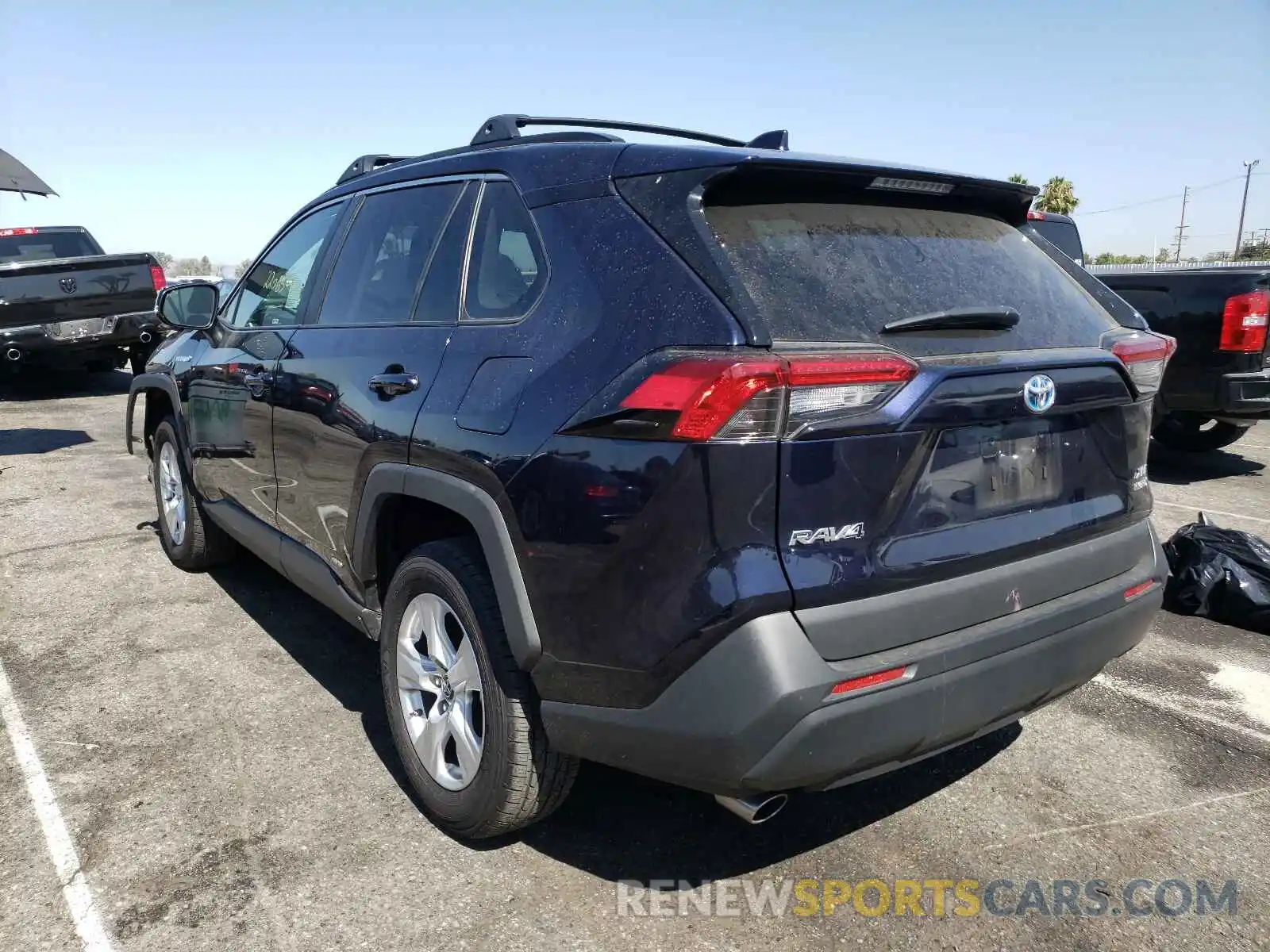 3 Photograph of a damaged car 2T3RWRFV7KW019009 TOYOTA RAV4 2019