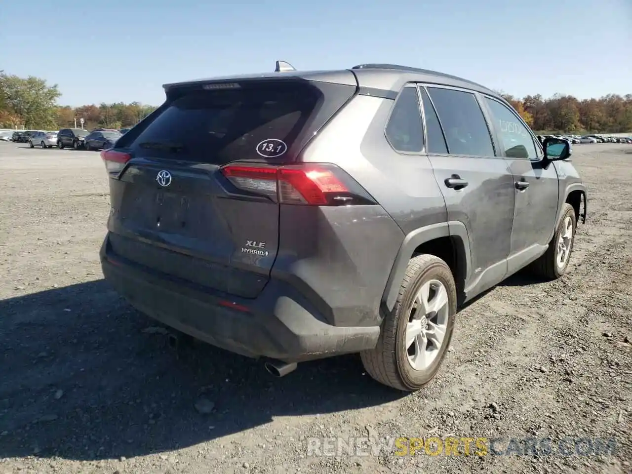 4 Photograph of a damaged car 2T3RWRFV7KW030866 TOYOTA RAV4 2019