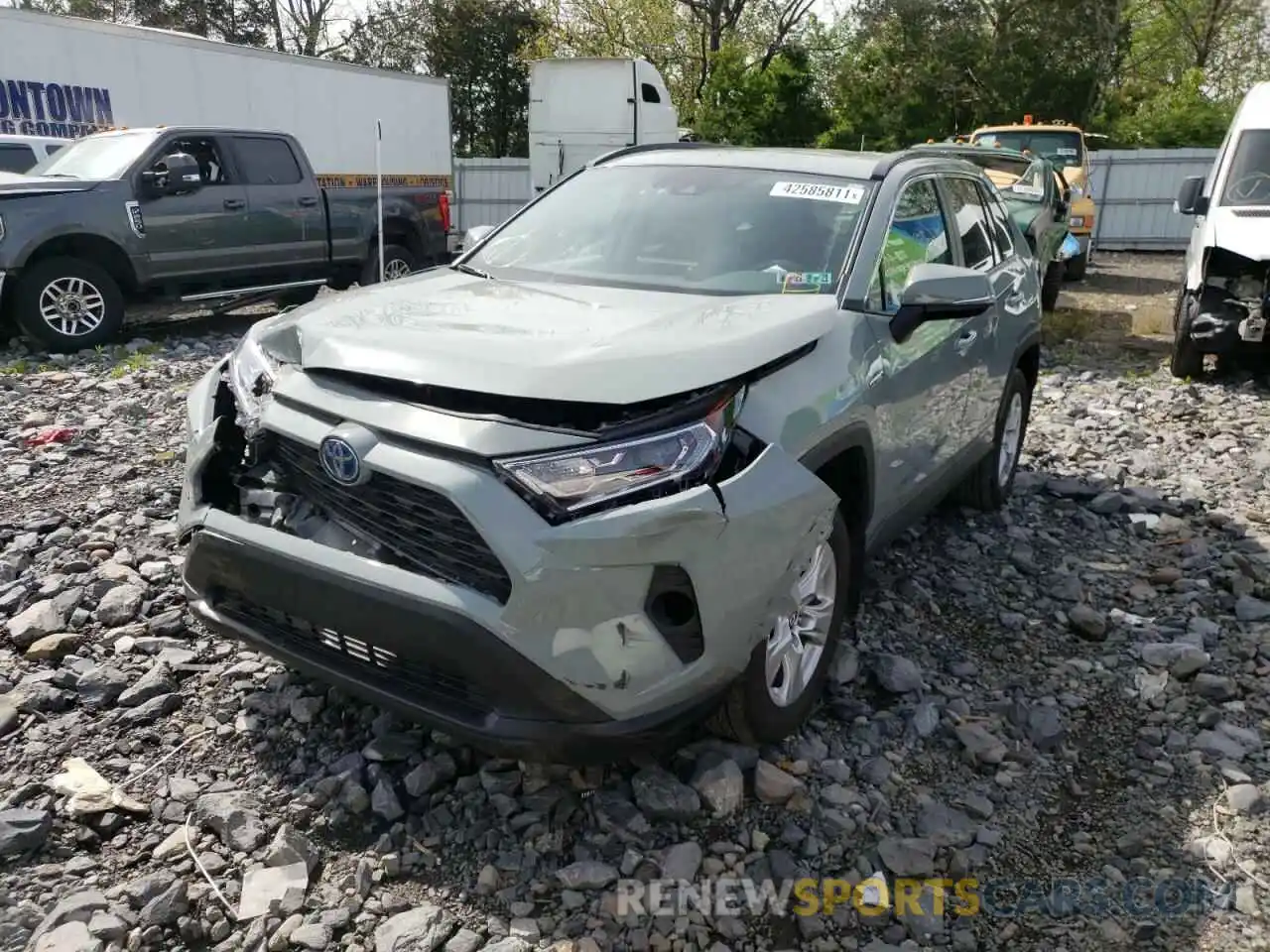 2 Photograph of a damaged car 2T3RWRFV8KW029449 TOYOTA RAV4 2019