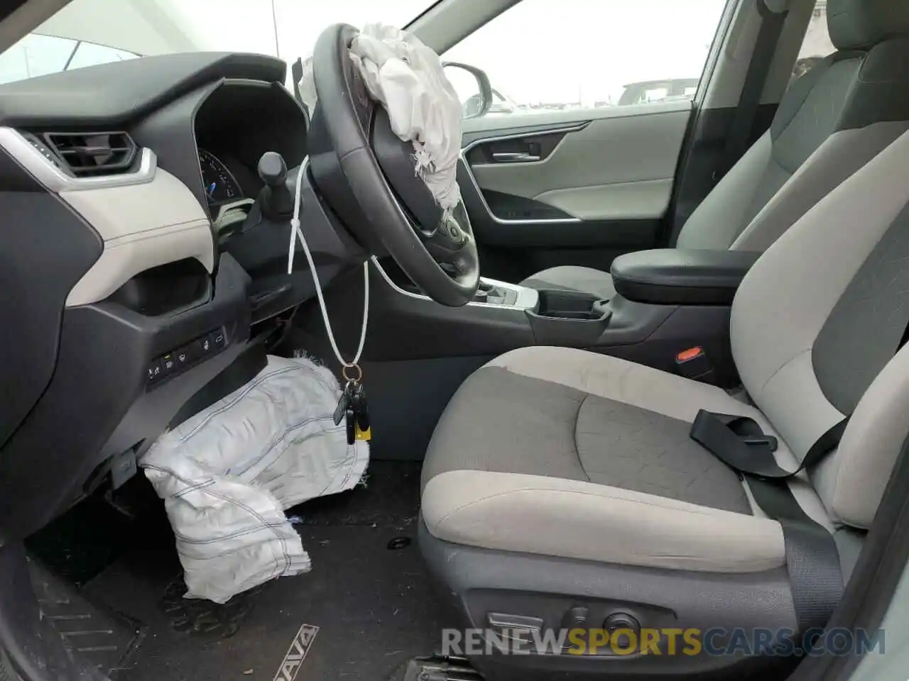 7 Photograph of a damaged car 2T3RWRFV8KW034974 TOYOTA RAV4 2019