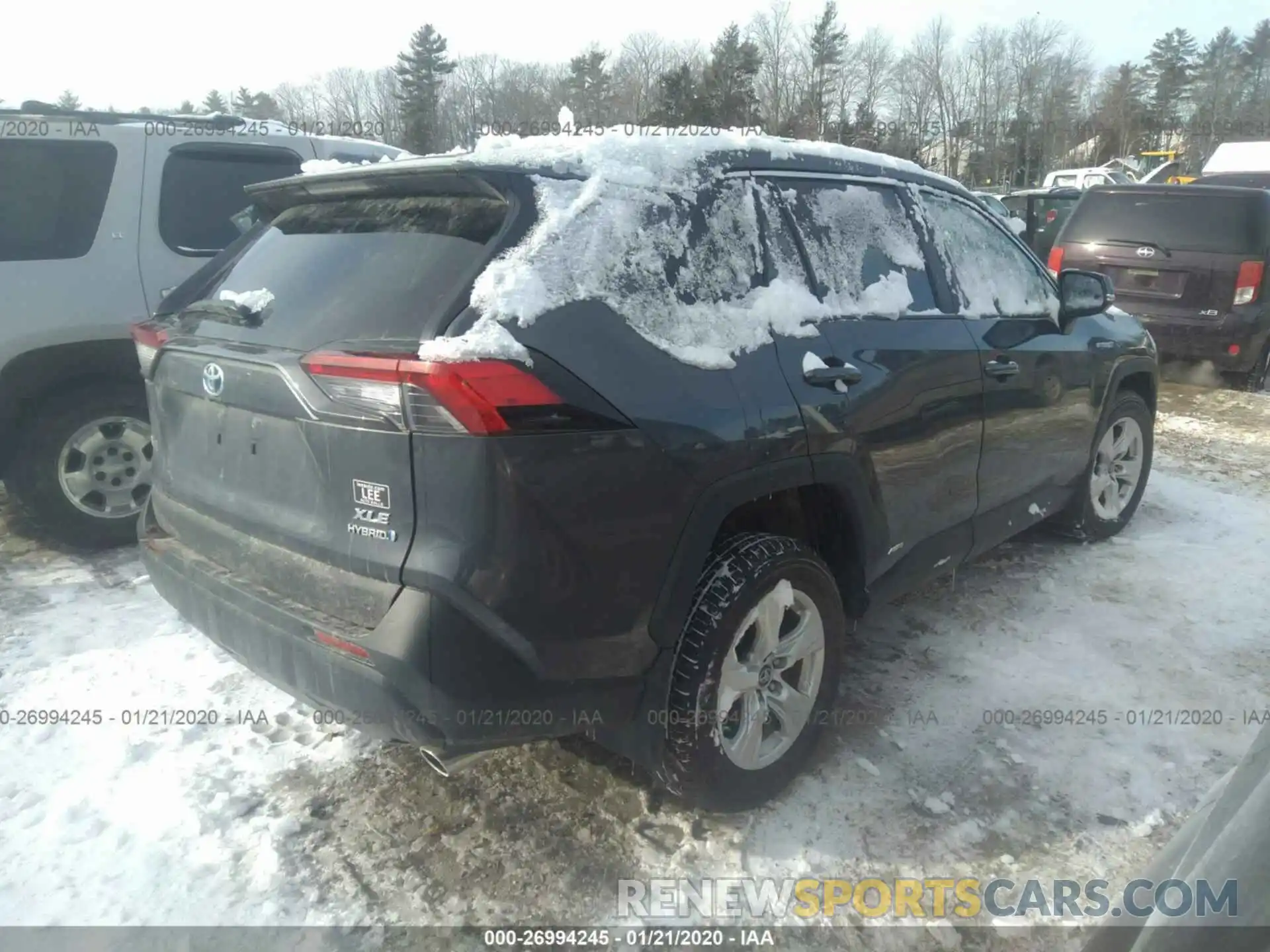 4 Photograph of a damaged car 2T3RWRFV9KW007346 TOYOTA RAV4 2019