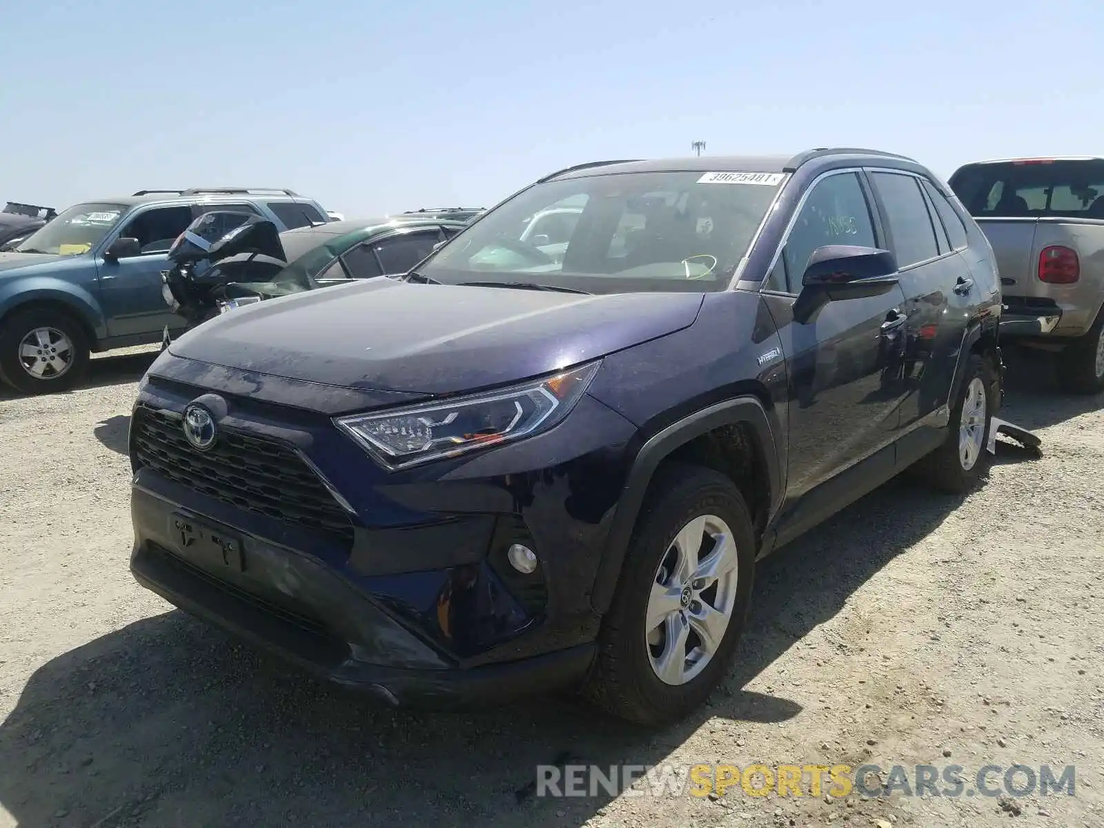 2 Photograph of a damaged car 2T3RWRFV9KW014958 TOYOTA RAV4 2019