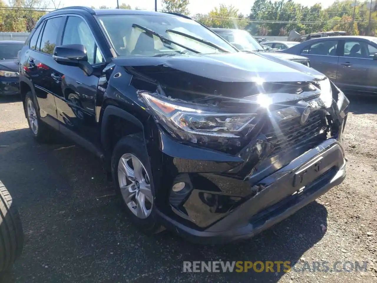 1 Photograph of a damaged car 2T3RWRFV9KW020064 TOYOTA RAV4 2019