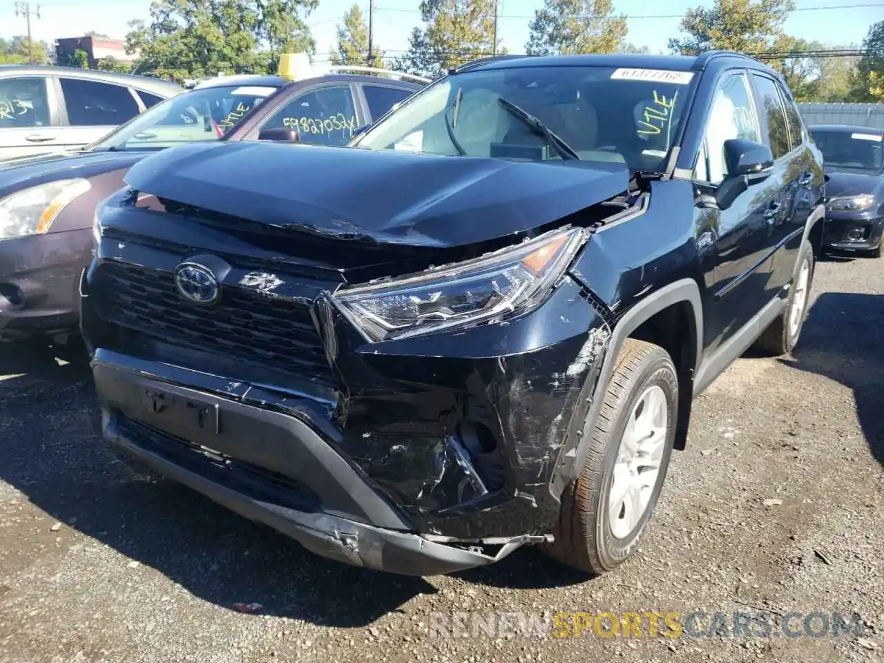 2 Photograph of a damaged car 2T3RWRFV9KW020064 TOYOTA RAV4 2019