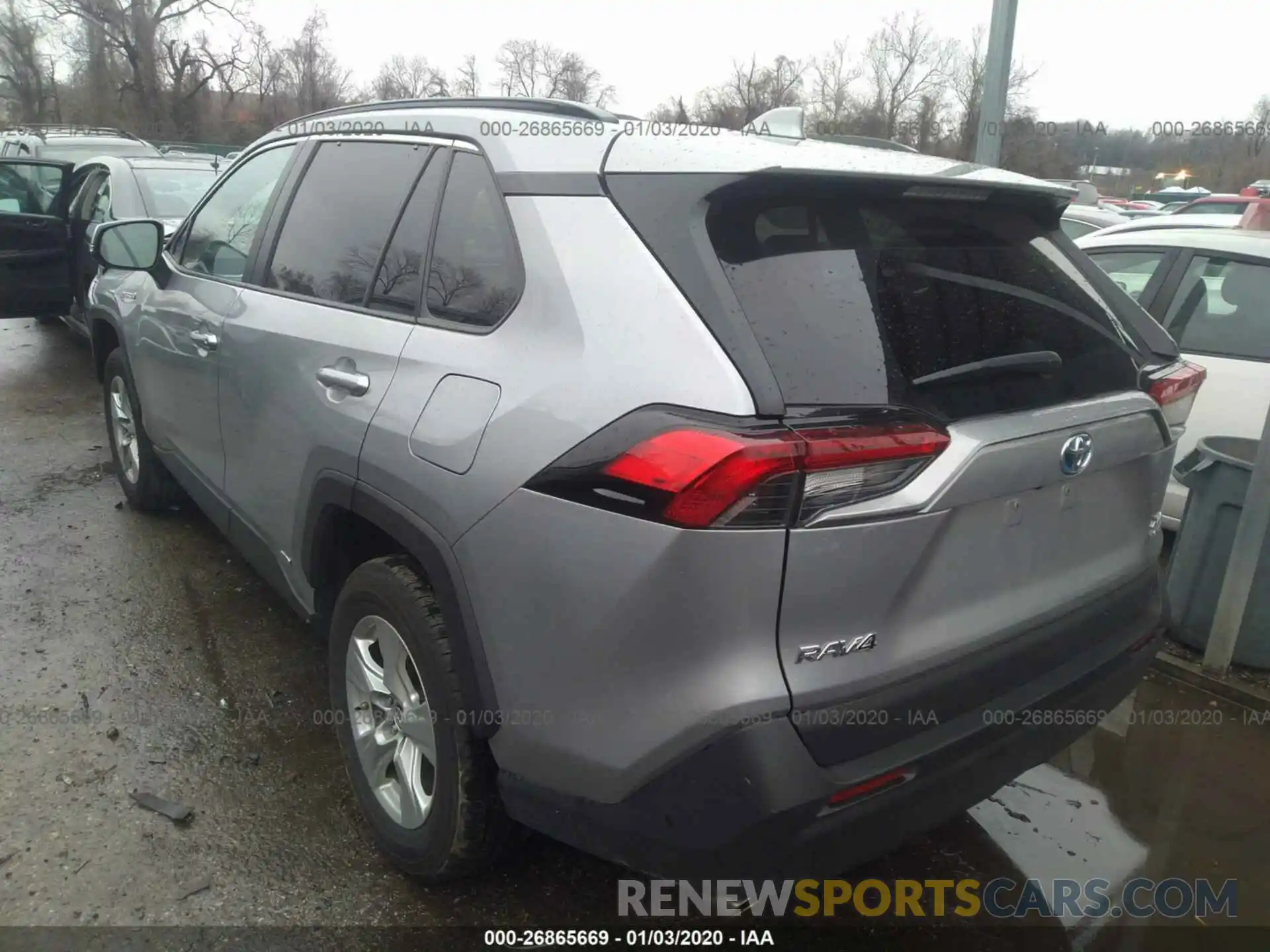 3 Photograph of a damaged car 2T3RWRFVXKW008831 TOYOTA RAV4 2019