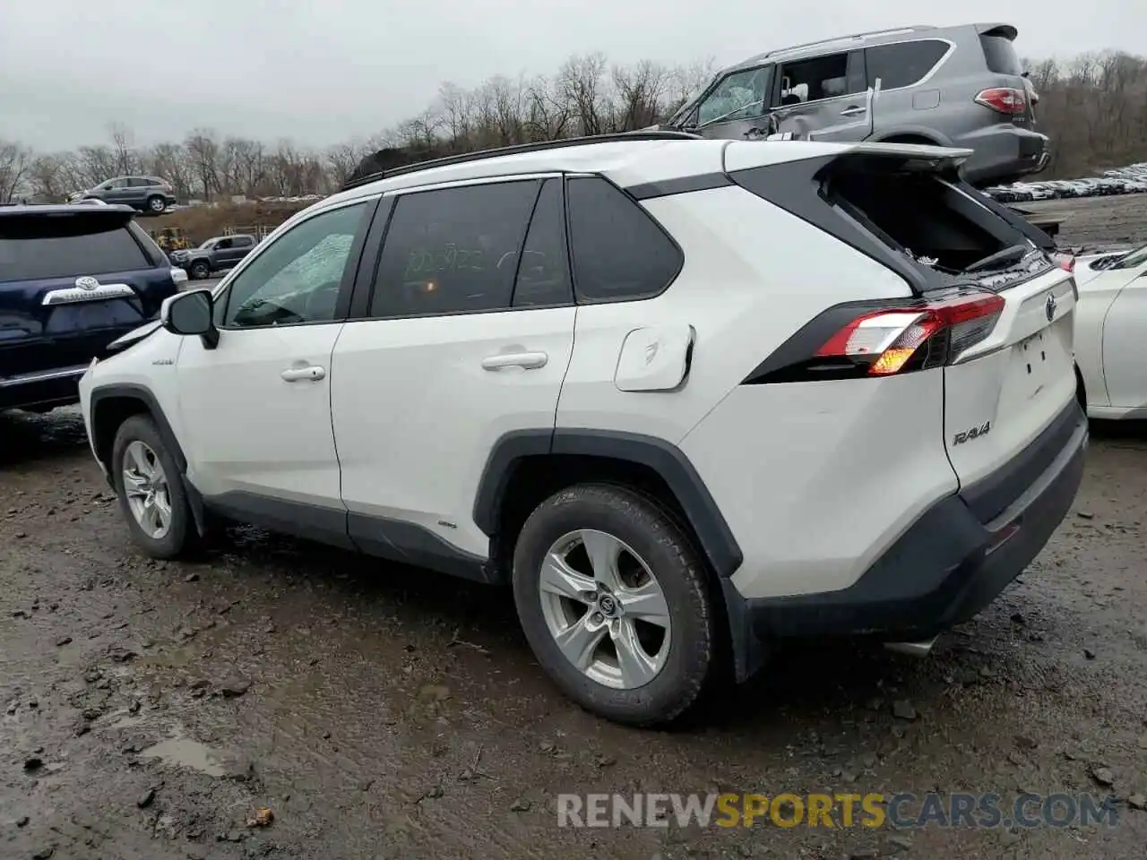 2 Photograph of a damaged car 2T3RWRFVXKW011972 TOYOTA RAV4 2019