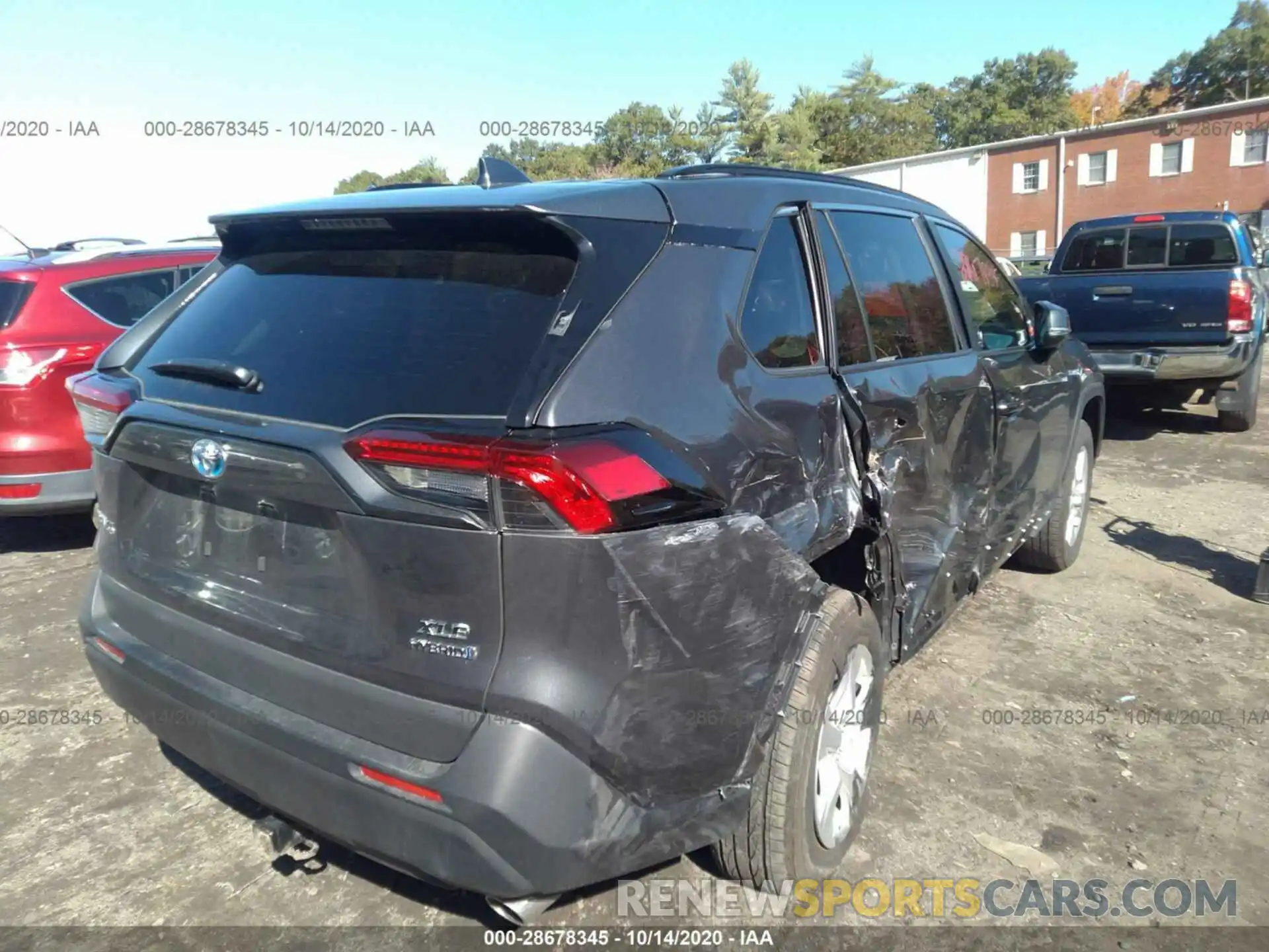 4 Photograph of a damaged car 2T3RWRFVXKW022213 TOYOTA RAV4 2019