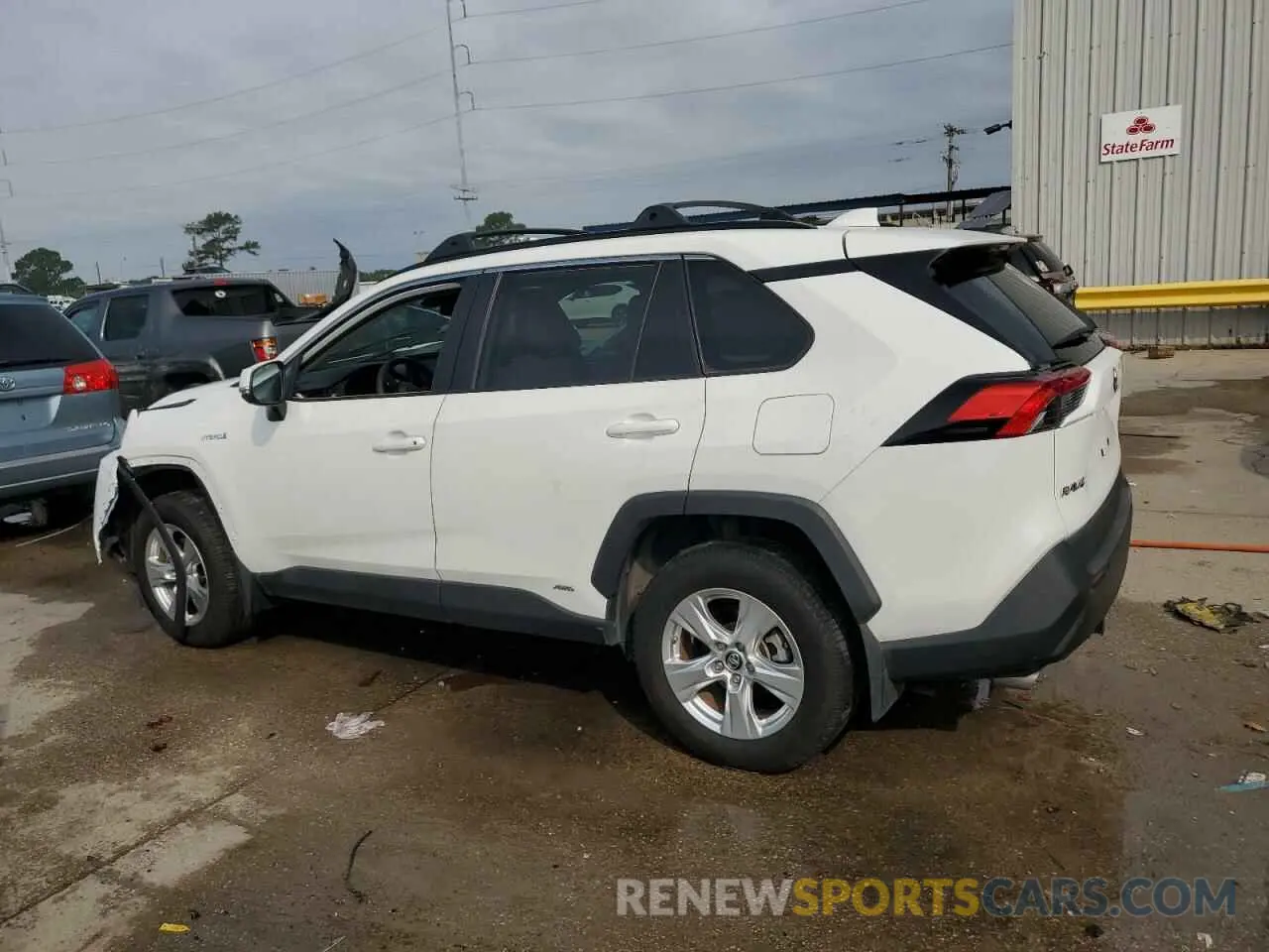 2 Photograph of a damaged car 2T3RWRFVXKW034684 TOYOTA RAV4 2019