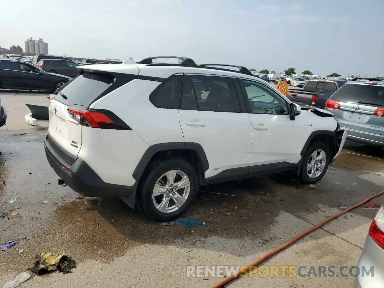 3 Photograph of a damaged car 2T3RWRFVXKW034684 TOYOTA RAV4 2019