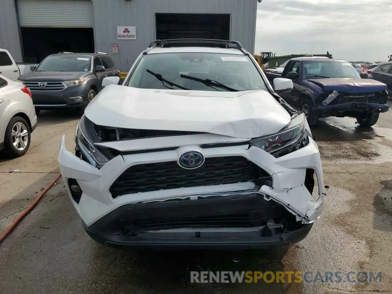 5 Photograph of a damaged car 2T3RWRFVXKW034684 TOYOTA RAV4 2019