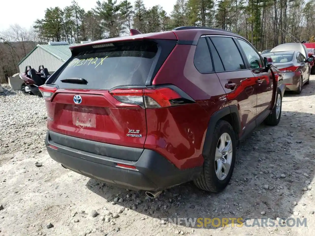 4 Photograph of a damaged car 2T3RWRFVXKW045510 TOYOTA RAV4 2019