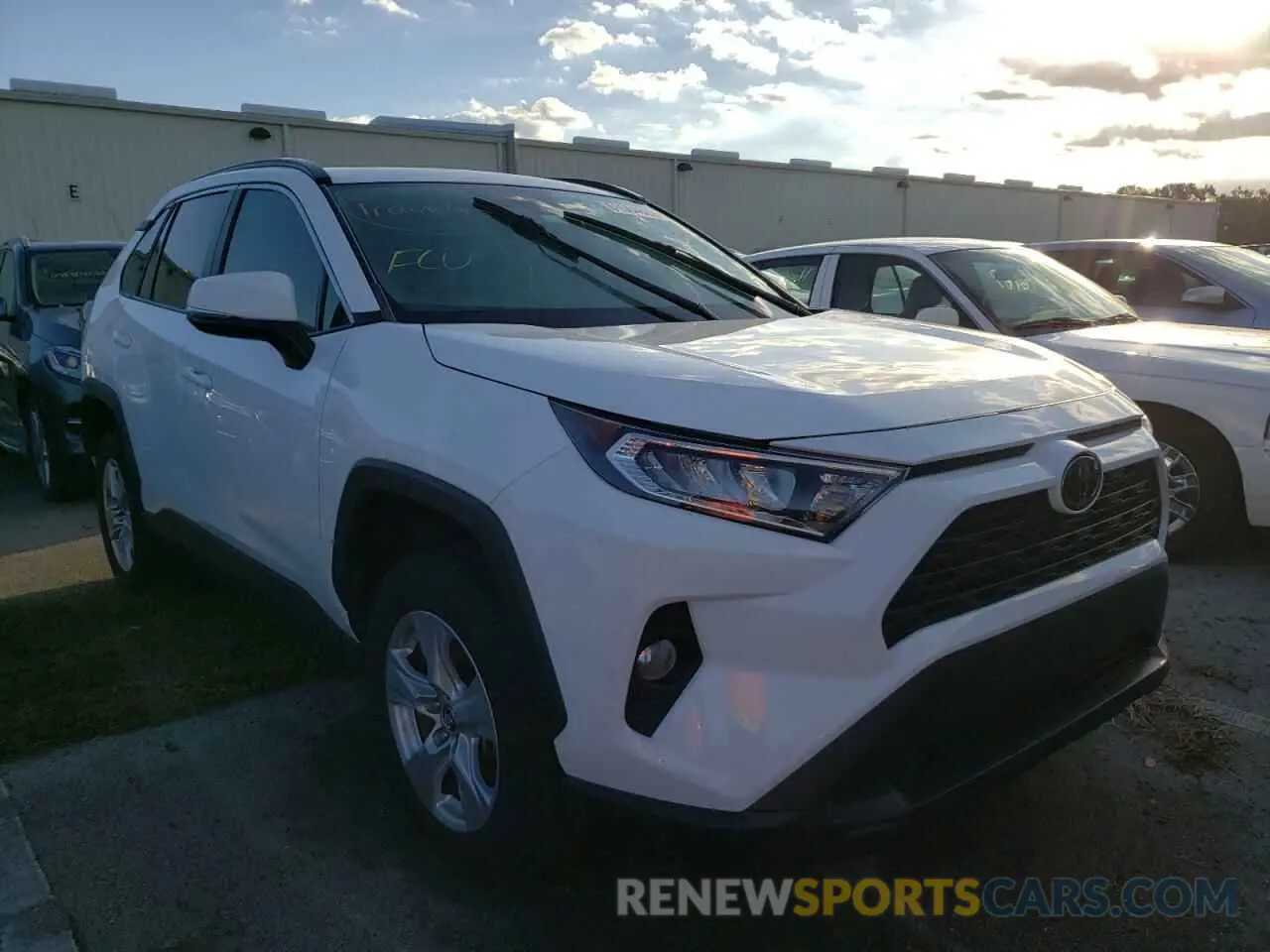 1 Photograph of a damaged car 2T3W1RFV0KC004449 TOYOTA RAV4 2019